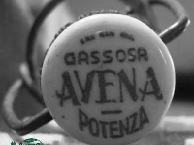 La centenaria storia della gassosa Avena
